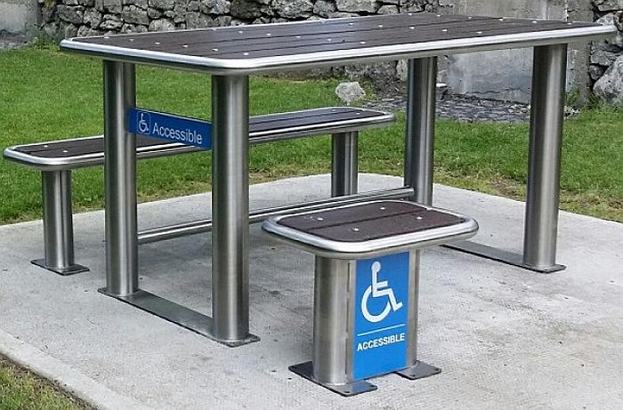 wheelchair access picnic table for outside